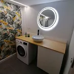 New & Modern Loft *